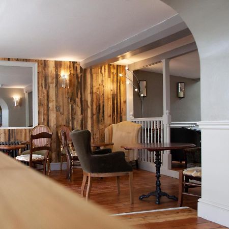 The Kings Arms Hotel Malmesbury Dış mekan fotoğraf