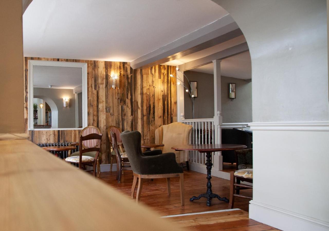 The Kings Arms Hotel Malmesbury Dış mekan fotoğraf