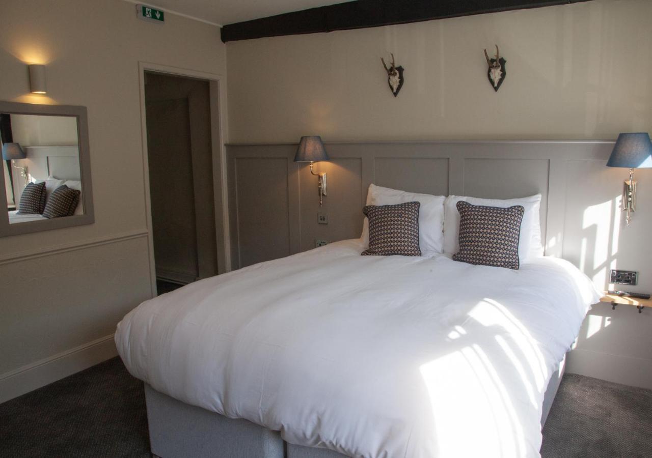 The Kings Arms Hotel Malmesbury Dış mekan fotoğraf
