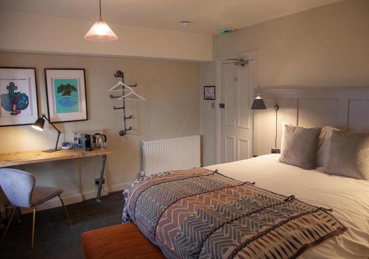 The Kings Arms Hotel Malmesbury Dış mekan fotoğraf